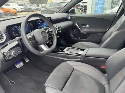 Photo 18 Mercedes Classe A 250 e Hybrid EQ AMG Line