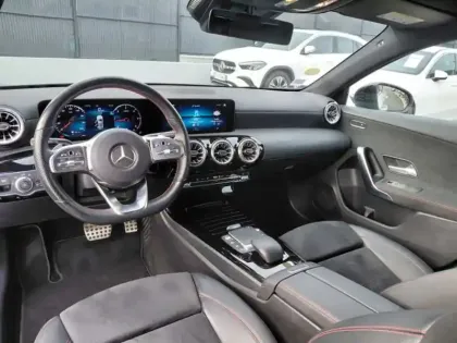 Photo 10 Mercedes Classe A 180 d AMG Line