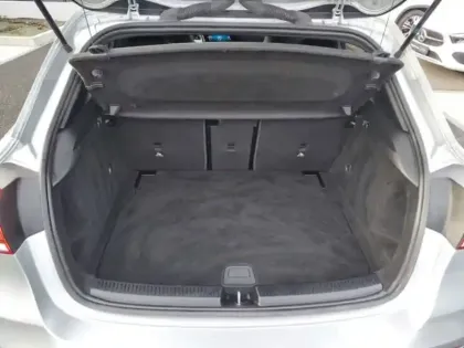 Photo 9 Mercedes Classe A 180 d AMG Line