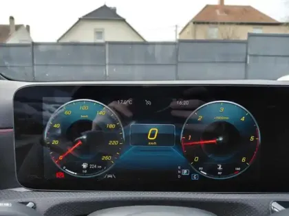 Photo 14 Mercedes Classe A 180 d AMG Line