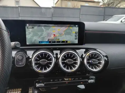 Photo 20 Mercedes Classe A 180 d AMG Line