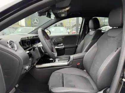 Photo 39 Mercedes GLA  200 d AMG Line