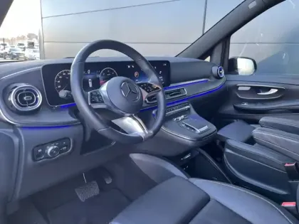 Photo 12 Mercedes CLA 300d / AVANTGARDE / Extra-long