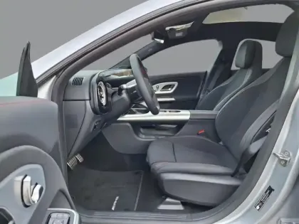 Photo 16 Mercedes CLA  220 AMG Line