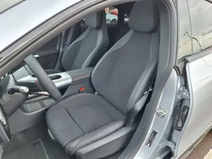 Photo 18 Mercedes CLA  220 AMG Line