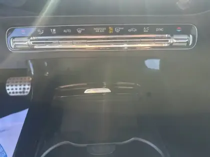 Photo 19 Mercedes CLA  180 d Coupé AMG Line