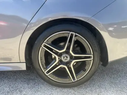Photo 8 Mercedes CLA  180 d Coupé AMG Line