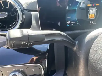 Photo 16 Mercedes CLA  180 d Coupé AMG Line