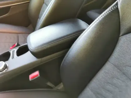 Photo 13 Mercedes GLA 180 Inspiration Pack Style 122