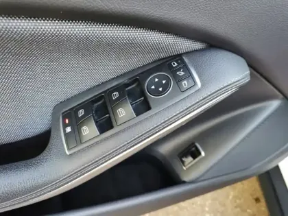 Photo 20 Mercedes GLA 180 Inspiration Pack Style 122