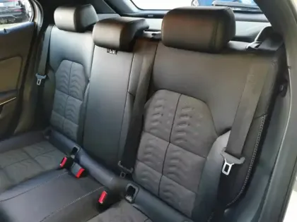 Photo 10 Mercedes GLA 180 Inspiration Pack Style 122