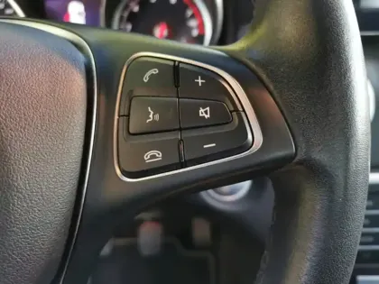 Photo 16 Mercedes GLA 180 Inspiration Pack Style 122