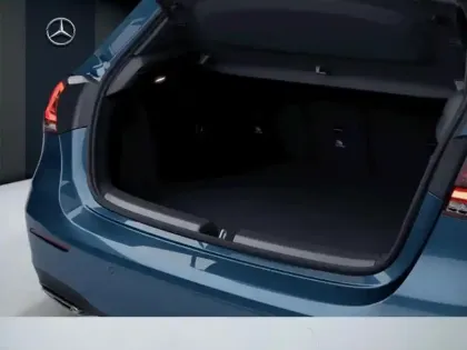 Photo 8 Mercedes Classe A 180 d AMG Line