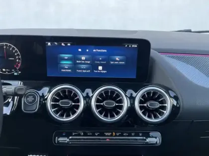 Photo 9 Mercedes GLA 250 e Hybrid EQ AMG Line