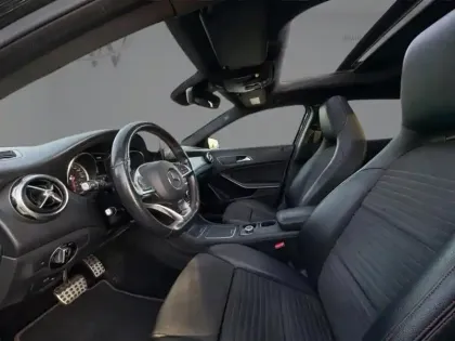 Photo 15 Mercedes GLA 220 d Fascination