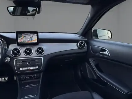 Photo 12 Mercedes GLA 220 d Fascination