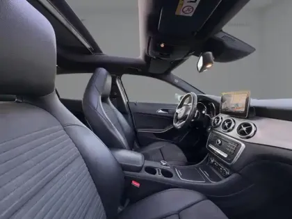 Photo 17 Mercedes GLA 220 d Fascination