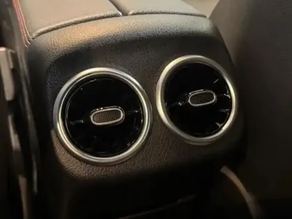 Photo 24 Mercedes CLA  200 d Coupé AMG Line