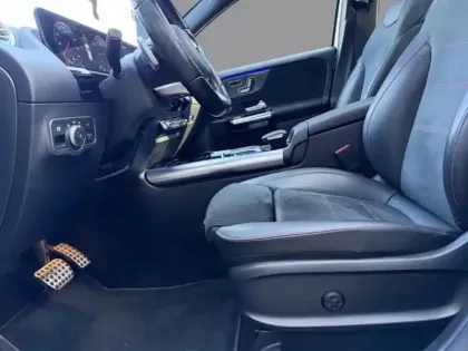 Photo 20 Mercedes GLA 200 d AMG Line