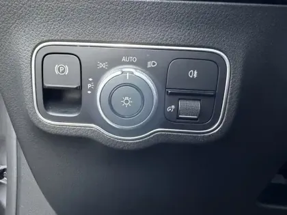 Photo 16 Mercedes GLA 200 d AMG Line