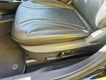 Photo 13 Ford Mustang Basis AWD 351 ch 