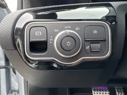 Photo 23 Mercedes Classe A 250 e Hybrid EQ AMG Line