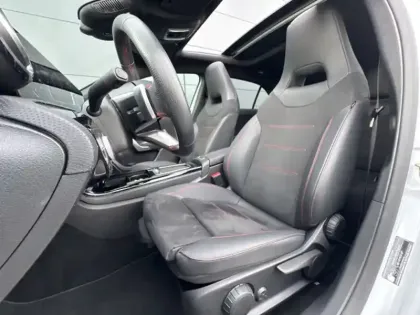 Photo 12 Mercedes Classe A 250 e Hybrid EQ AMG Line