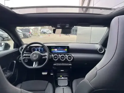 Photo 10 Mercedes Classe A 250 e Hybrid EQ AMG Line