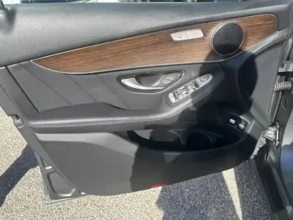 Photo 14 Mercedes Classe GLC GLC 300e 4MATIC Coupé AMG Line