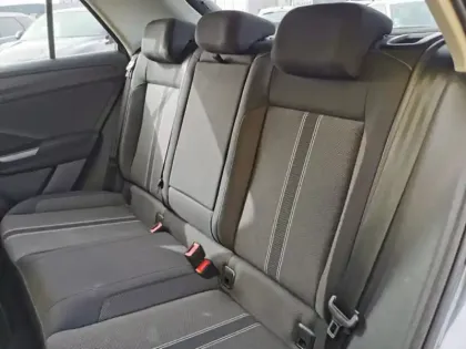 Photo 10 Volkswagen T-roc Lounge 4Motion 2.0 TDI 150 ch 