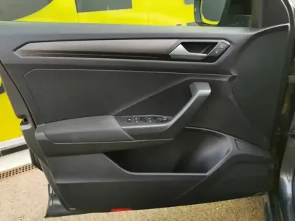 Photo 11 Volkswagen T-roc Lounge 4Motion 2.0 TDI 150 ch 