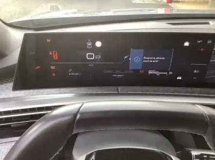 Photo 13 Peugeot 3008 Nouveau Hybrid 136 e-DCS6 Allure