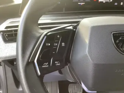 Photo 22 Peugeot 3008 Nouveau Hybrid 136 e-DCS6 Allure