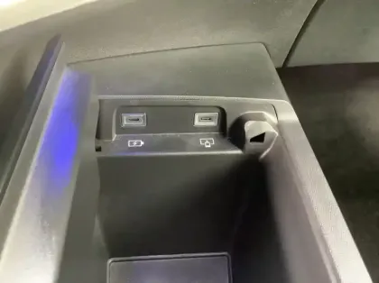 Photo 20 Peugeot 3008 Nouveau Hybrid 136 e-DCS6 Allure