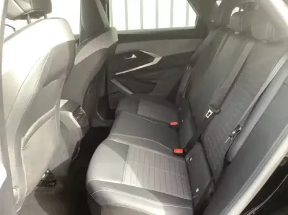 Photo 11 Peugeot 3008 Nouveau Hybrid 136 e-DCS6 Allure