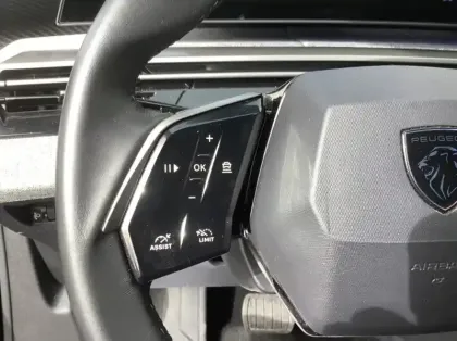 Photo 22 Peugeot 3008 Nouveau Hybrid 136 e-DCS6 Allure