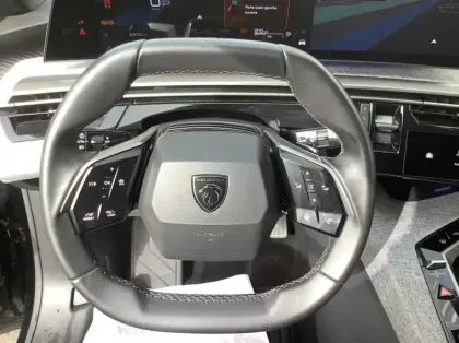 Photo 17 Peugeot 3008 Nouveau Hybrid 136 e-DCS6 Allure