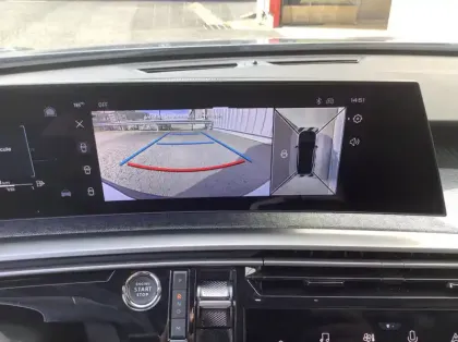 Photo 18 Peugeot 3008 Nouveau Hybrid 136 e-DCS6 Allure