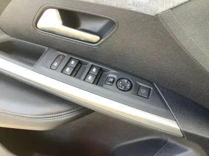 Photo 16 Peugeot 3008 Nouveau Hybrid 136 e-DCS6 Allure