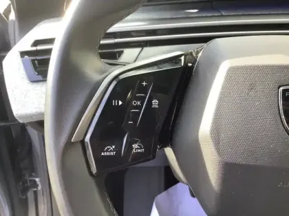 Photo 22 Peugeot 3008 Nouveau Hybrid 136 e-DCS6 Allure