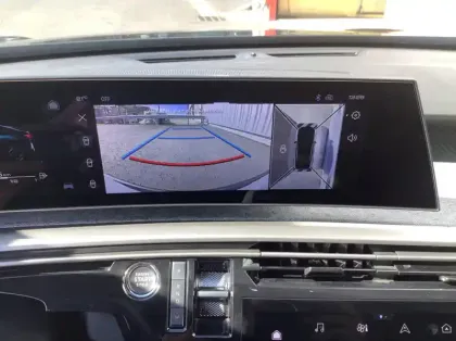 Photo 18 Peugeot 3008 Nouveau Hybrid 136 e-DCS6 Allure