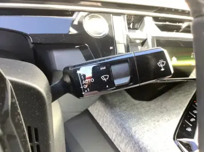 Photo 19 Peugeot 3008 Nouveau Hybrid 136 e-DCS6 Allure