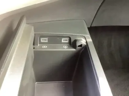 Photo 20 Peugeot 3008 Nouveau Hybrid 136 e-DCS6 Allure