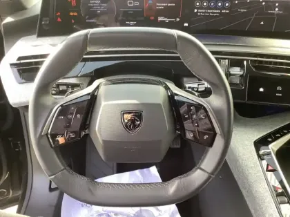 Photo 17 Peugeot 3008 Nouveau Hybrid 136 e-DCS6 Allure