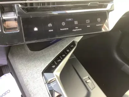 Photo 15 Peugeot 3008 Nouveau Hybrid 136 e-DCS6 Allure