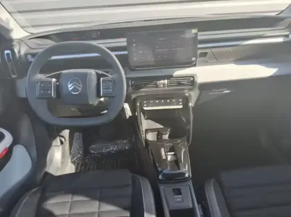 Photo 12 Citroën C3 Aircross Nouveau Hybride 145 e-DCS6 Max