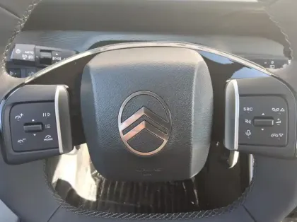 Photo 19 Citroën C3 Aircross Nouveau Hybride 145 e-DCS6 Max