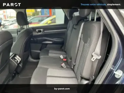 Photo 8 Kia Sorento 1.6 T-GDi 265ch PHEV Active BVA6 4x4 7 places