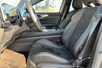 Photo 9 Renault Rafale E-Tech full hybrid 200 ch esprit Alpine