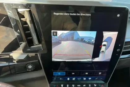 Photo 25 Renault Rafale E-Tech full hybrid 200 ch esprit Alpine